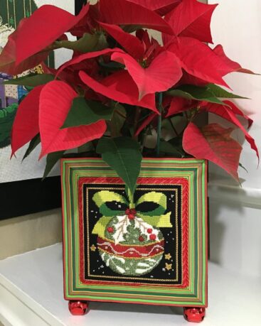 CHRISTMAS ORNAMENT BOX Stitched and Finished by Judith Carter
